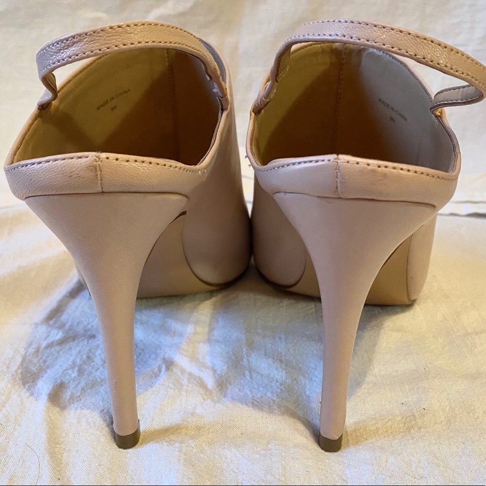 Genuine Leather! Banana Republic Blush Heels - Picture 3 of 4